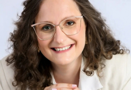 Larissa Rohden Ferreira  CRP 12/23876 